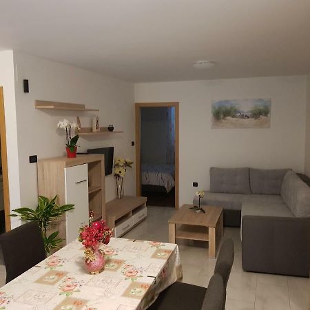 Izola City Center Apartment ภายนอก รูปภาพ