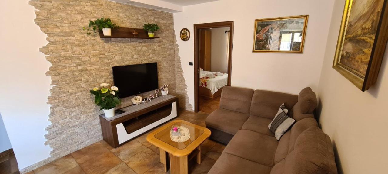 Izola City Center Apartment ภายนอก รูปภาพ